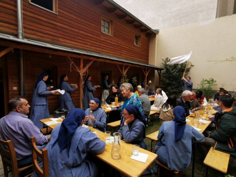 Offener Tisch Garten 768x576